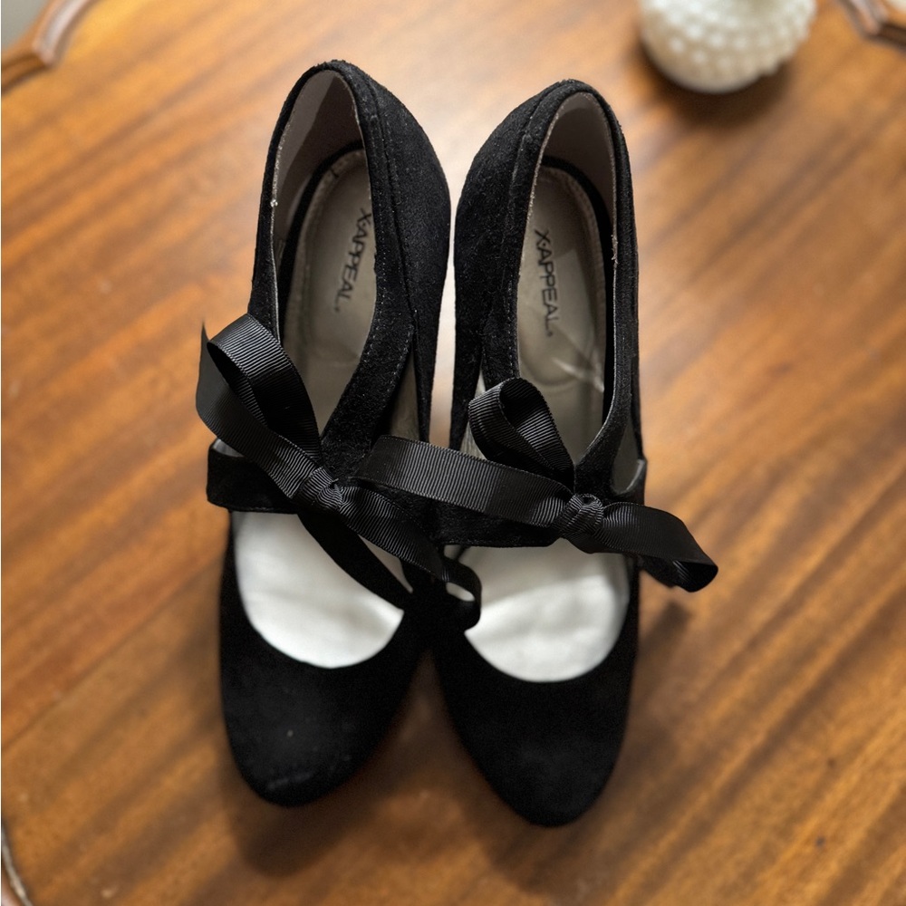 Xappeal Black Women's Shoes with Ribbon Detail